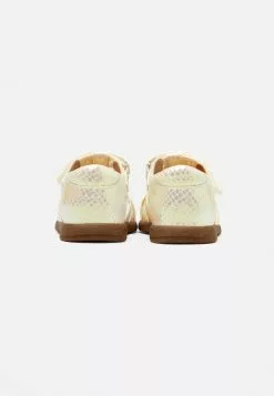 Friboo Sandalen - White 10 Friboo Sandalen - White -Friboo Winkel 1ddaf3d4d51948fca8d49c6ebb8440d4