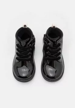 Friboo Korte Laarzen - Black -Friboo Winkel 1e7df7d2447e4f7d915119f27e474668