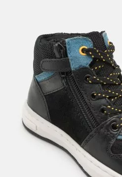 Friboo Leather - Sneakers Hoog - Black -Friboo Winkel 447b3de2da144d44915599b1383953da