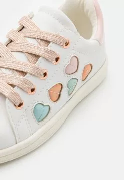 Friboo Sneakers Laag 13 Friboo Sneakers Laag -Friboo Winkel d1cb15438cf54519ab43e02236b77f06